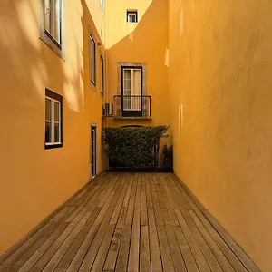 https://apt-metropolitan-laranjeiras.hotels-lisbon-portugal.com